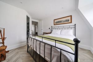 Bedroom- click for photo gallery